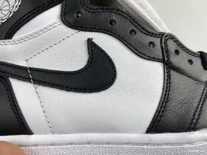 Rep MAX Air (2014) Jordan 555088-010 White Black Retro 1 0527